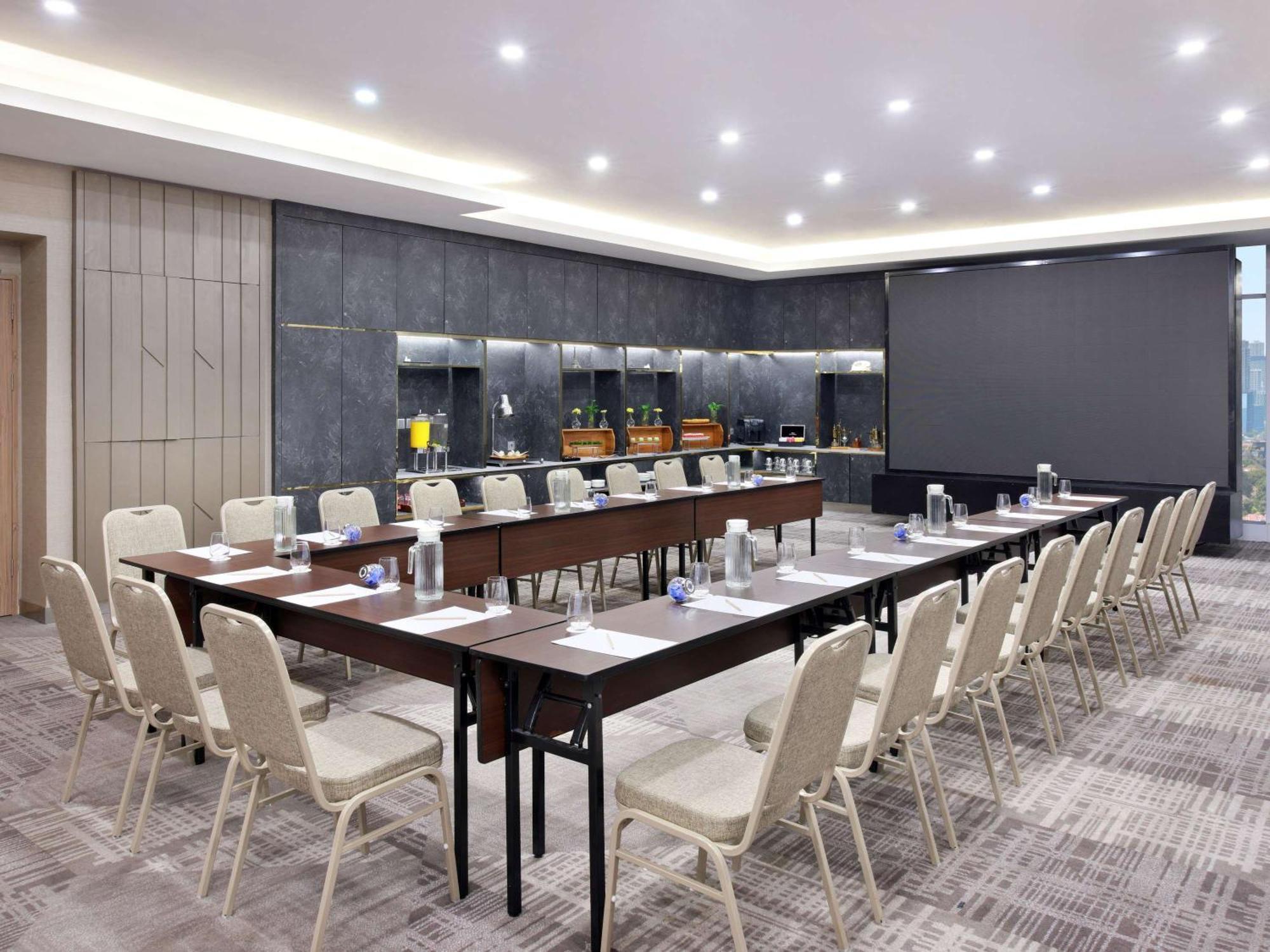 Novotel Jakarta Cikini Esterno foto