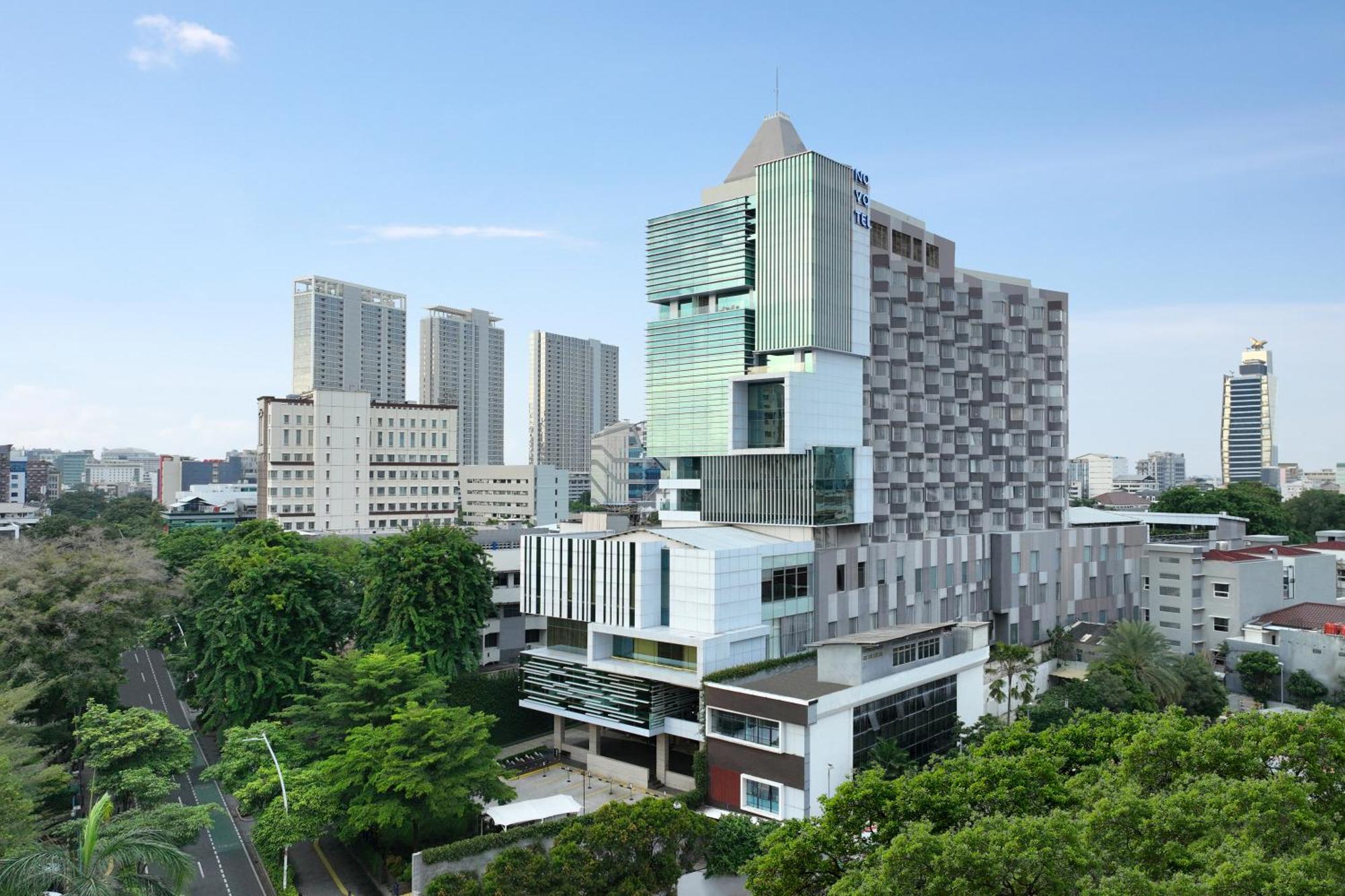 Novotel Jakarta Cikini Esterno foto