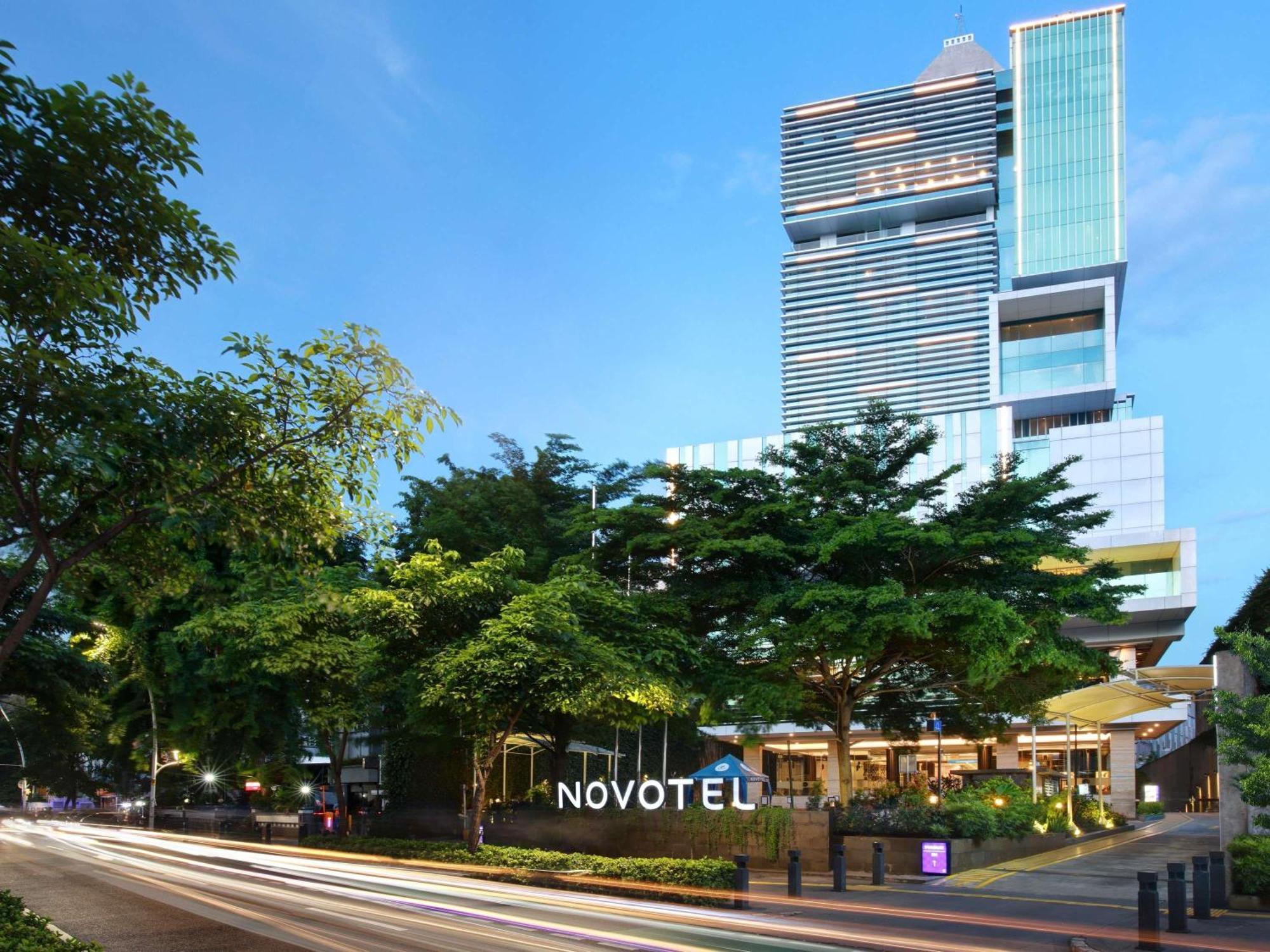 Novotel Jakarta Cikini Esterno foto